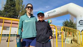 Sol Andreucetti y Ayelén Liberal, las campeonas corrieron juntas en Uspallata y ganaron. Foto Ulises Naranjo Sol Andreucetti y Ayelén Liberal, las campeonas corrieron juntas en Uspallata y ganaron. Foto Ulises Naranjo