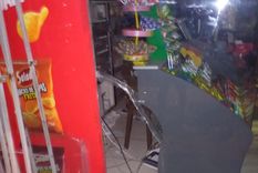 El local fue robado tres veces en el último mes Foto: Captura de video