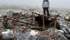 Daysi Rendo Gadea en el Monte Tumbledown, una de las zonas de combate en las Islas Malvinas. Daysi Rendo Gadea en el Monte Tumbledown, una de las zonas de combate en las Islas Malvinas.