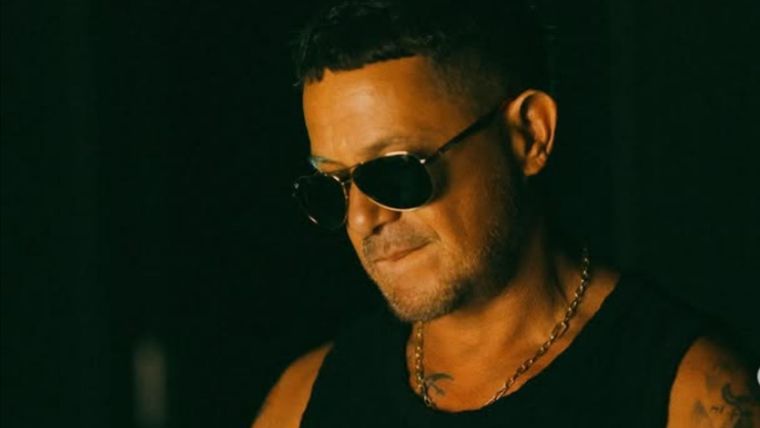 El artista vuelve al país con una gira imperdible. Créditos: Instagram / alejandrosanz