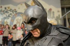 El Batman solidario de La Plata fue asaltado por morochorros