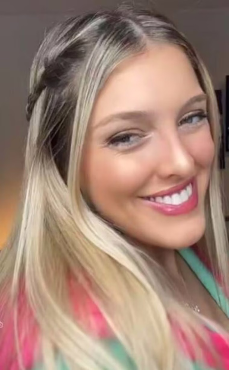 El impactante cambio de look de Sofía Gonet. El impactante cambio de look de Sofía Gonet.