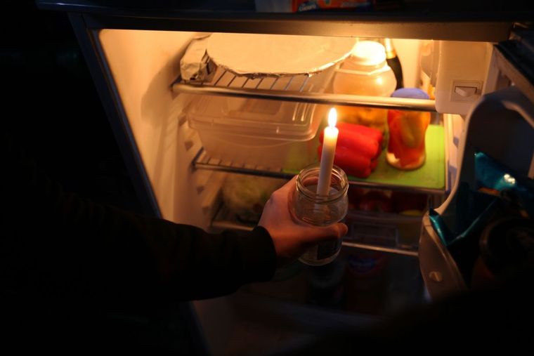 Miles de usuarios siguen sin electricidad en el AMBA tras el apagón de este martes