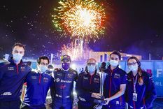 El ataque se produjo durante el show de fuegos artificiales. Foto: Motorsport Images El ataque se produjo durante el show de fuegos artificiales. Foto: Motorsport Images