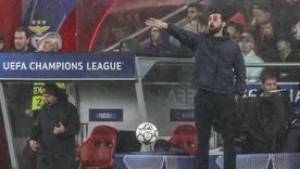 En Real Madrid comienzan a mirar de reojo a Arbeloa. En Real Madrid comienzan a mirar de reojo a Arbeloa.