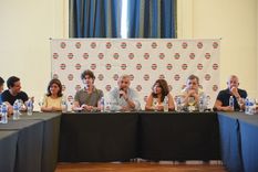 De izquierda a derecha: Mariana Juri, Martín Lousteau, Gerardo Moreales, Inés Brizuela y Doria, Mario Negri y Julio Cobos Foto: Prensa UCR