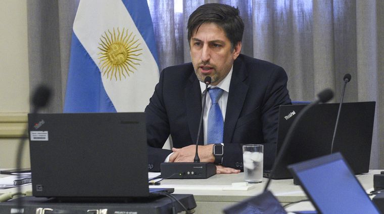 El ministro Trotta insiste con mantener la presencialidad cuidada en las escuelas Foto: Télam