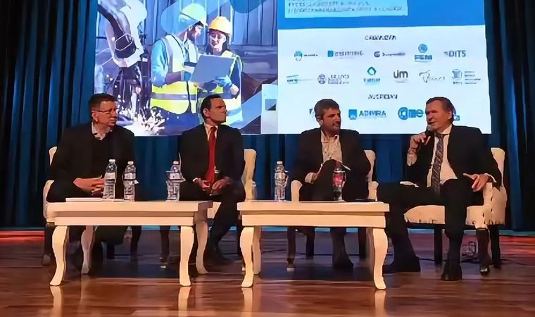 Foro Industrial 2025: aseguran que el éxito del desarrollo minero no debe enfocarse en las regalías