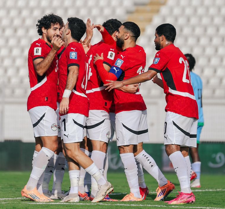 Con una actuación estelar de Mohamed Salah, Egipto goleó a Yibuti y selló su regreso a una Copa del Mundo después de ocho años.