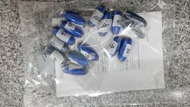Una mujer transportaba 12 cápsulas de cocaína en su bolse de viaje y otras 106 dentro de su cuerpo Una mujer transportaba 12 cápsulas de cocaína en su bolse de viaje y otras 106 dentro de su cuerpo