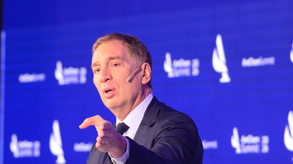 Santilli le envió un dardo a Mauricio Macri, tras sus críticas a Milei: 
