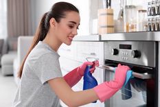 El truco casero para limpiar tu cocina eléctrica (Shutterstock). Foto: Archivo