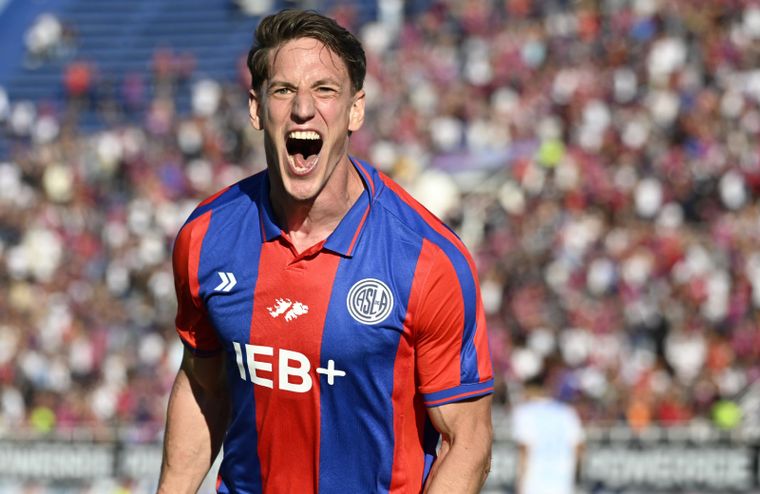 Andrés Vombergar fue el goleador de San Lorenzo en el torneo Apertura con 9 tantos. Foto: FotoBaires Andrés Vombergar fue el goleador de San Lorenzo en el torneo Apertura con 9 tantos. Foto: FotoBaires