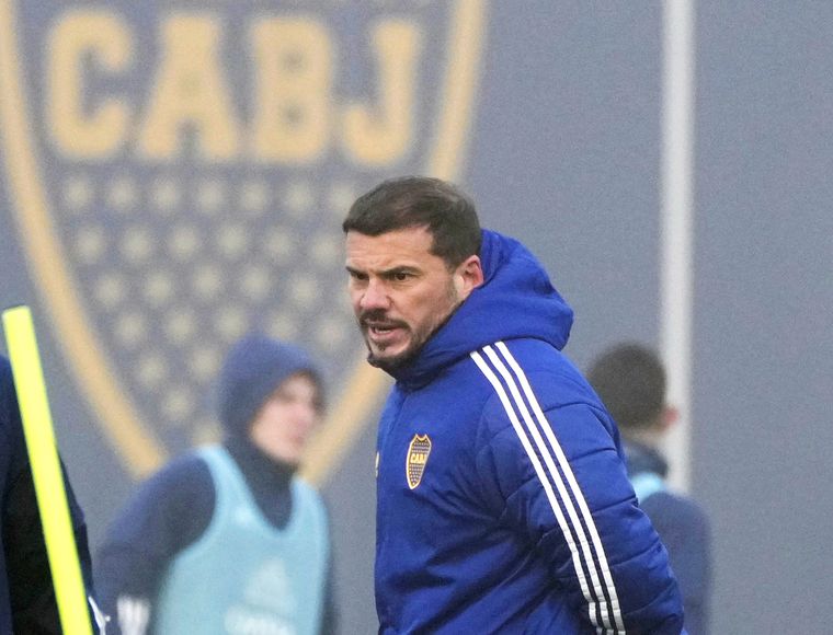 El DT comenzó su tercer interinato en el club. Foto: Noticias Argentinas