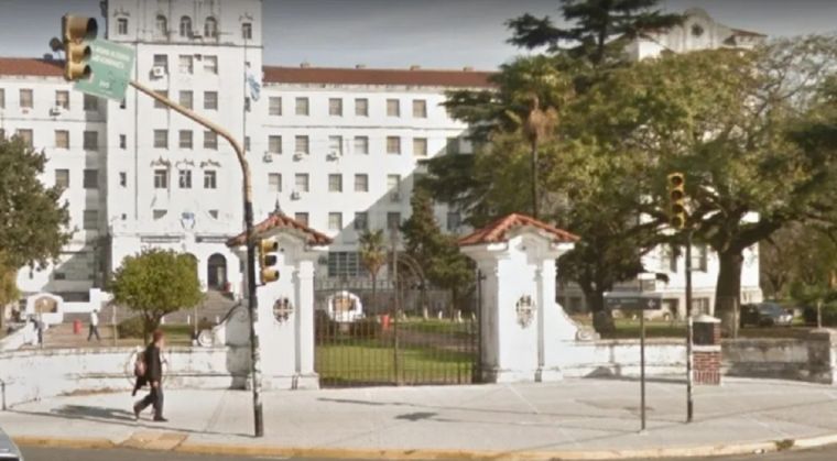 Uno de los delincuentes murió y el otro se encuentra internado en grave estado en el hospital Güemes de Haedo.