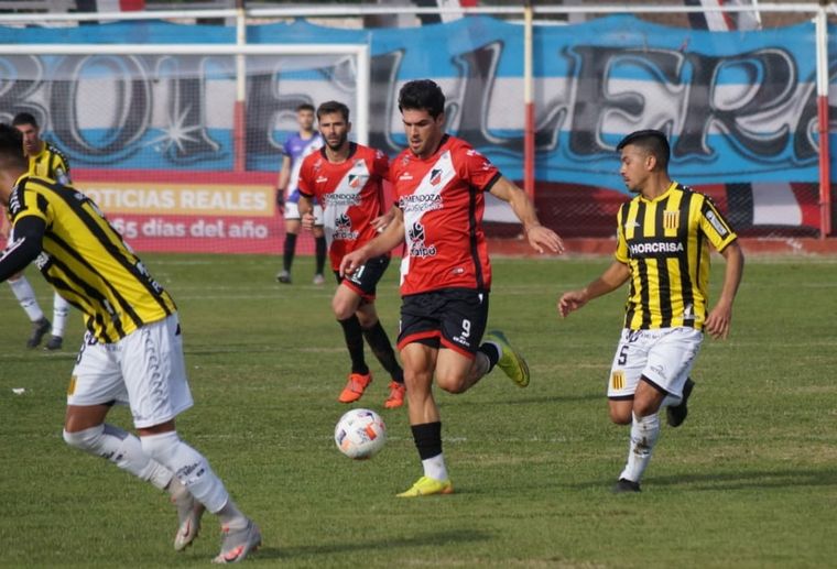 El Cruzado no pudo repetir lo hecho en Mataderos y se quedó con las manos vacías Foto: Prensa Deportivo Maipú