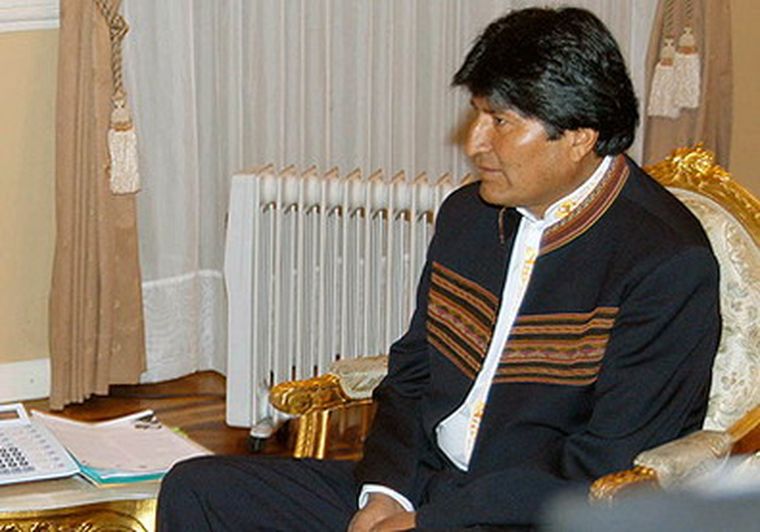 Está todo listo para legitimar o desaprobar la gestión de Morales y de ocho de los nueve prefectos (gobernadores).