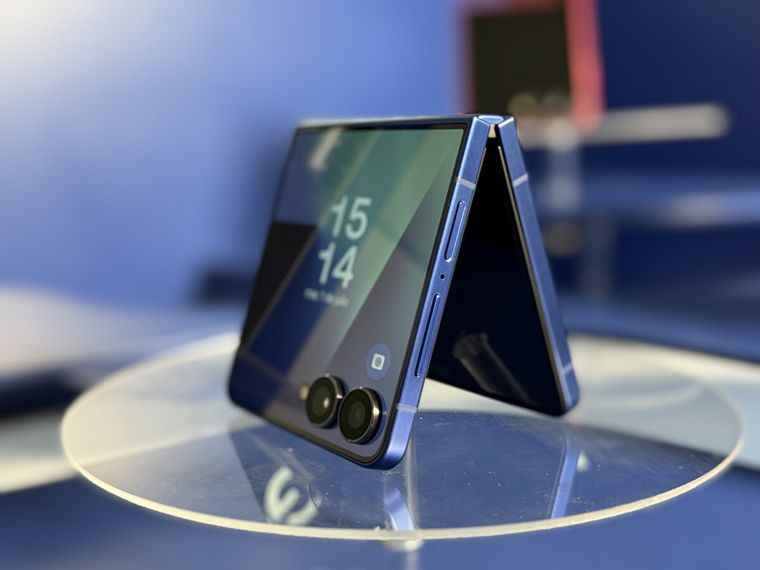 El Samsung Galaxy Z Flip8 utilizará una bisagra de nueva generación para que la pantalla flexible se vea totalmente plana al abrirse. El Samsung Galaxy Z Flip8 utilizará una bisagra de nueva generación para que la pantalla flexible se vea totalmente plana al abrirse.