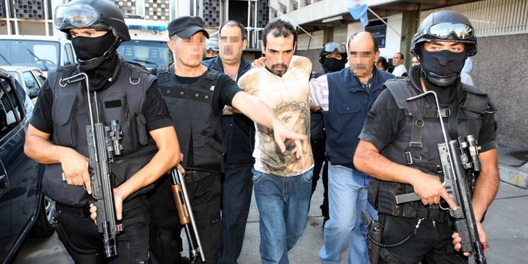 El detenido fue llevado a Boulogne Sur Mer.