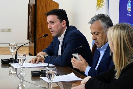 Los cambios se produjeron en el ministerio que conduce Tadeo García Zalazar. Foto: Alf Ponce Mercado/MDZ