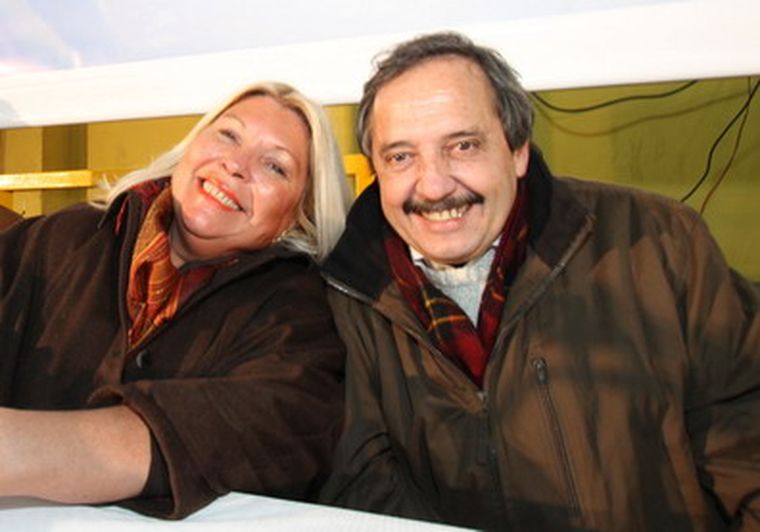 Carrió junto a Ricardo Alfonsín. Ya no estarán juntos. Foto: NA