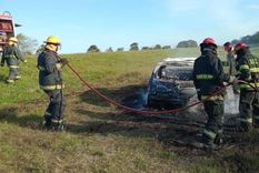 Los efectivos policiales encontraron el cadáver el sábado por la tarde en la ruta 11 Foto: X