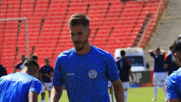 Rasmussen rompió el silencio.