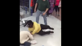 A las piñas en el Walmart