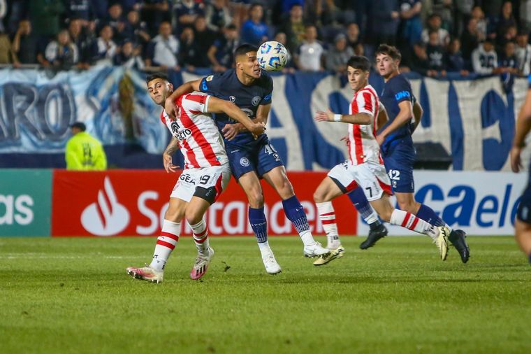 Se juega en el Bautista Gargantini. Foto: Fabián Salamone / MDZ