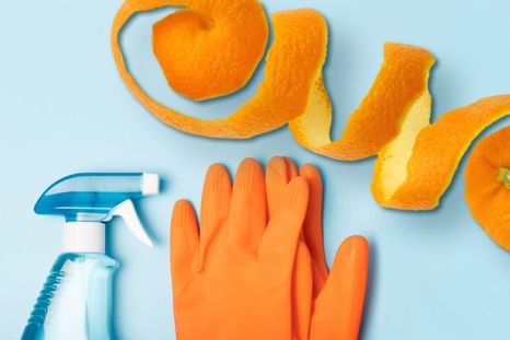Cáscaras de naranja, el ingrediente de limpieza que sirve para toda la casa.