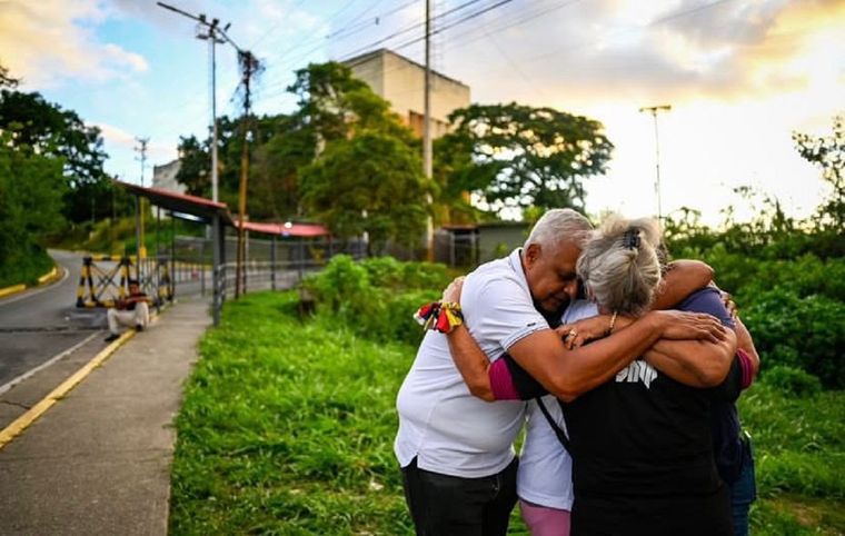Aunque confirmaron la excarcelación de 11 presos políticos, es solo el 1% de las personas que continúan detenidas por el regimen de Maduro en Venezuela.