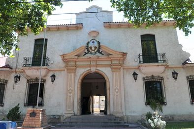 MDZol | El techo de los calabozos de la comisaría 10 estaba en mal estado.