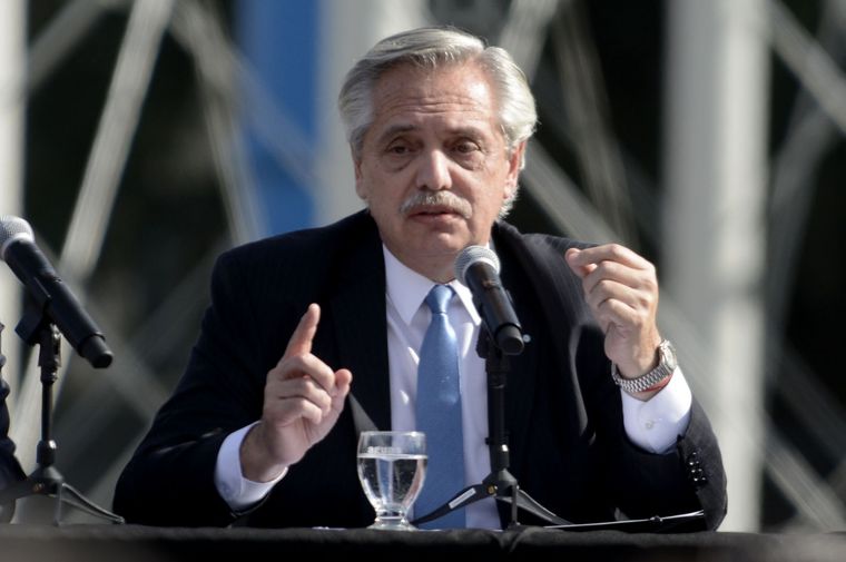 Alberto Fernández nombró hoy a la kirchnerista Silvina Batakis en reemplazo del albertista Martín Guzmán. Foto: Telam