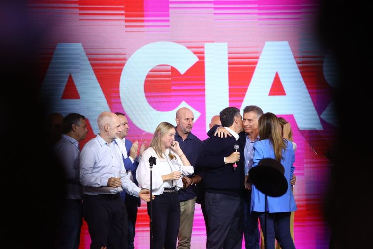 Jorge Macri festejó su triunfo con su primo Mauricio Macri y se lo agradeció Foto: Pedro Ramos/MDZ