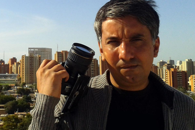 MDZol | Ángel Emiro Urdaneta emigró hacia Argentina en el 2019 y si bien luego de mucho esfuerzo logró vivir de su profesión como director de TV, aún sueña con volver a su Maracaibo. Foto: Facebook