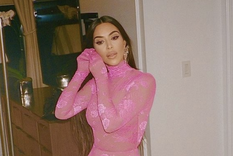 La empresaria asistió a la celebración y lanzó la colaboración de su empresa con la marca de joyas Foto: Instagram @kimkardashian