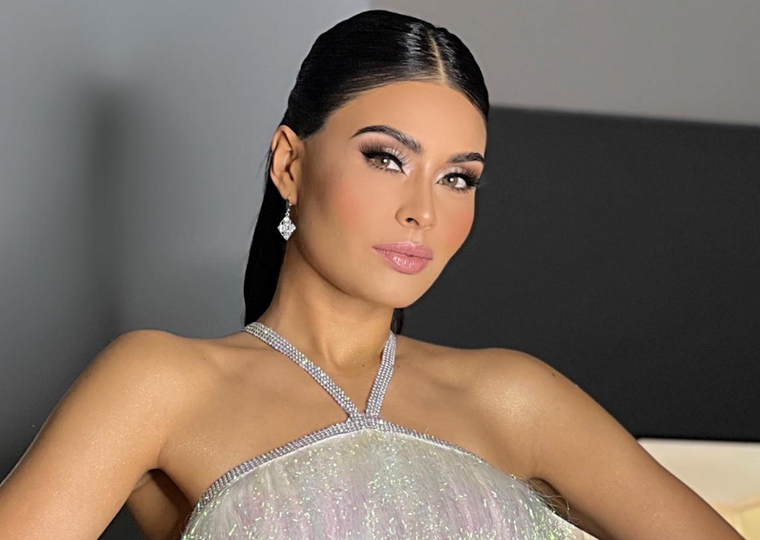 Su nombre completo es Yuselmi Cristal Silva Dávila.