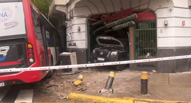 El choque se dio cerca de las 7 de la mañana mientras el patrullero se trasladaba a un llamado cercano.