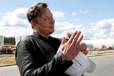 Elon Musk saca cuentas, ahora que adquirió Twitter. Foto: REUTERS