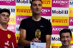Lionel Scaloni se quedó con una competencia de karting en Rosario. Lionel Scaloni se quedó con una competencia de karting en Rosario.
