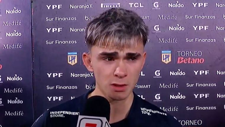 Santi López, emocionado en Independiente. Foto: Captura