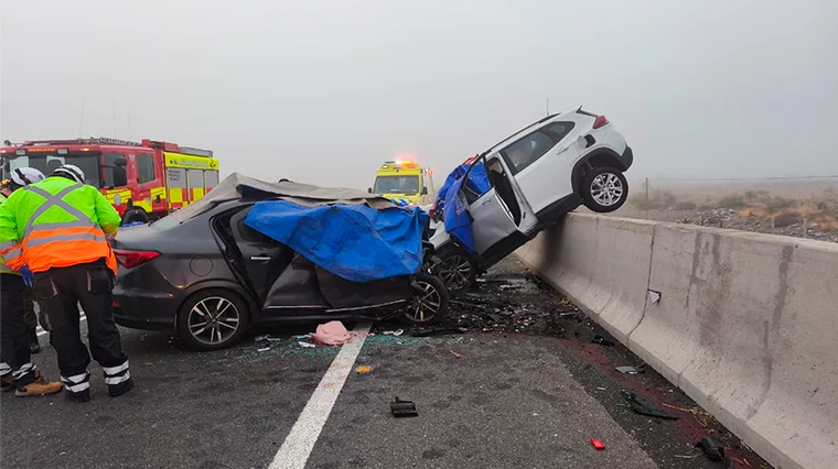El accidente se produjo sobre la mañana de este martes en una autopista chilena. El accidente se produjo sobre la mañana de este martes en una autopista chilena.