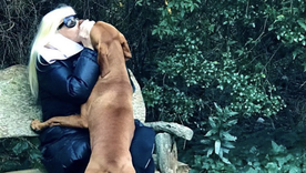 Susana con su perro Beto. Foto: Instagram