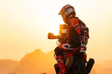 Luciano Benavides ganó la Etapa 5 y quedó bien posicionado en la general del Dakar 2026. Luciano Benavides ganó la Etapa 5 y quedó bien posicionado en la general del Dakar 2026.