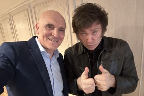 Javier Milei y José Luis Espert se reunieron para analizar una posible baja de la candidatura a diputado nacional. Javier Milei y José Luis Espert se reunieron para analizar una posible baja de la candidatura a diputado nacional.