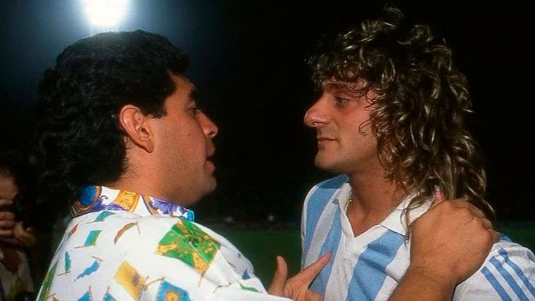 Maradona y el Turco en Racing. Foto: El Gráfico