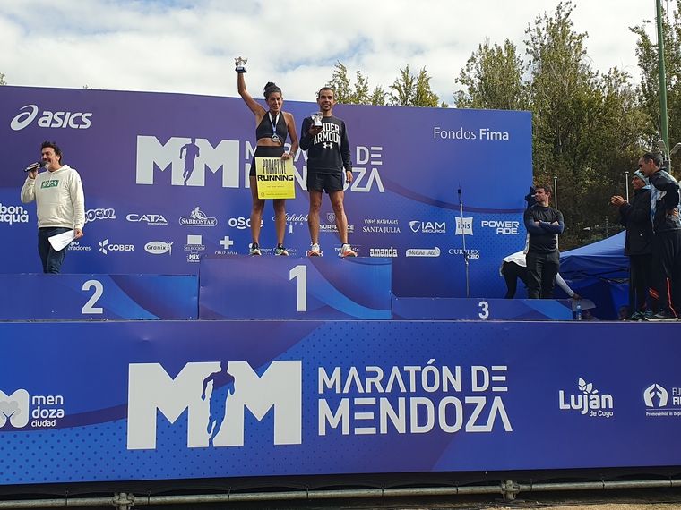 Becerra y Lucero, los ganadores de 42 k Foto: Javier Pringles - Info Running