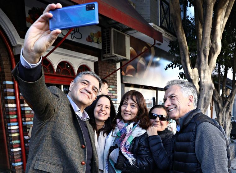 Mauricio Macri, Jorge Macri y Soledad Martínez, junto esta mañana en Vicente López.
