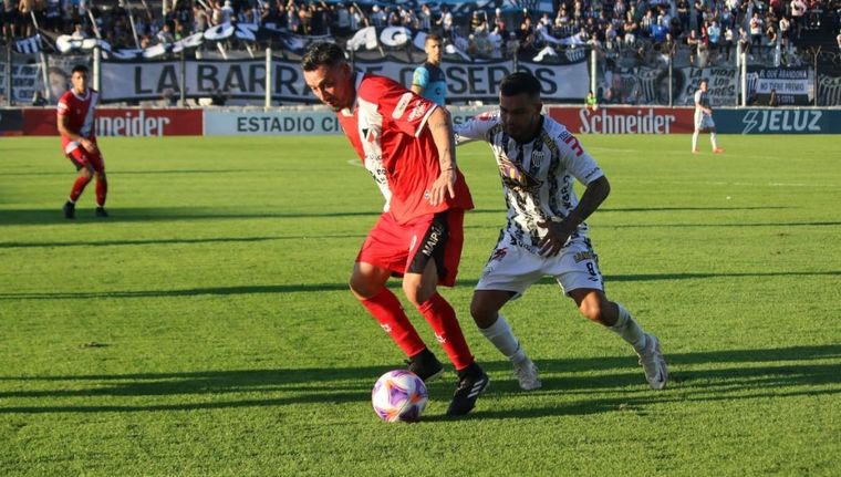 El Cruzado empató sin goles y es líder. Foto: Prensa Deportivo Maipú