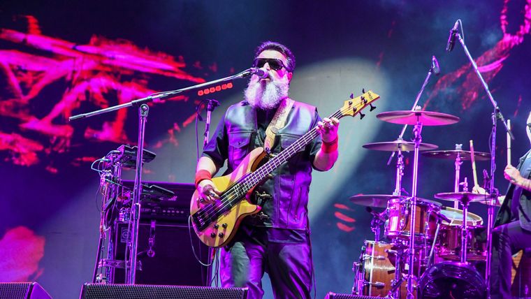 El primer día de la Fiesta Provincial de la Cerveza tuvo a grandes artistas, nacionales e internacionales.